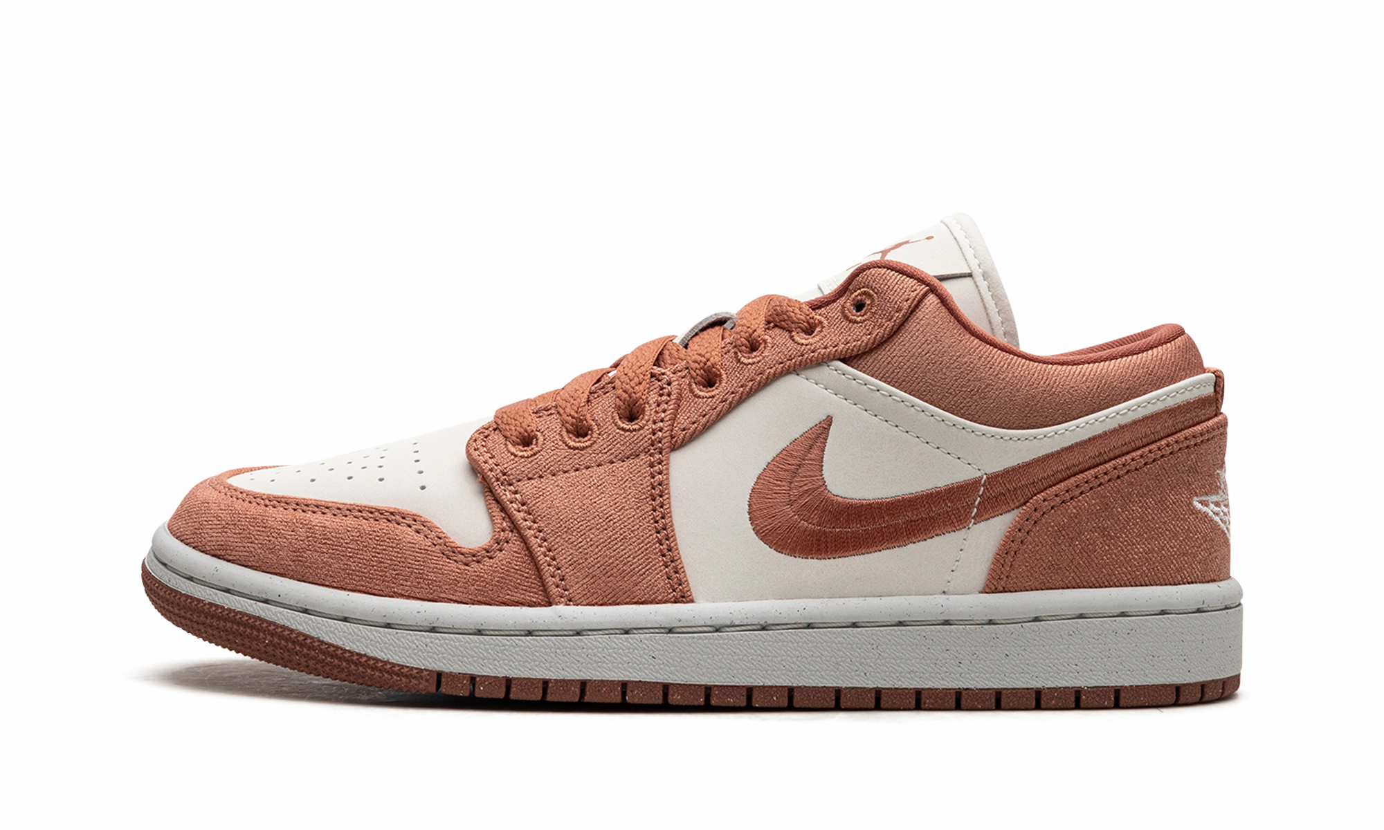 Metallic Trim Long-Distance Walking Air Jordan 1 Low WMNS "Sky J Orange"