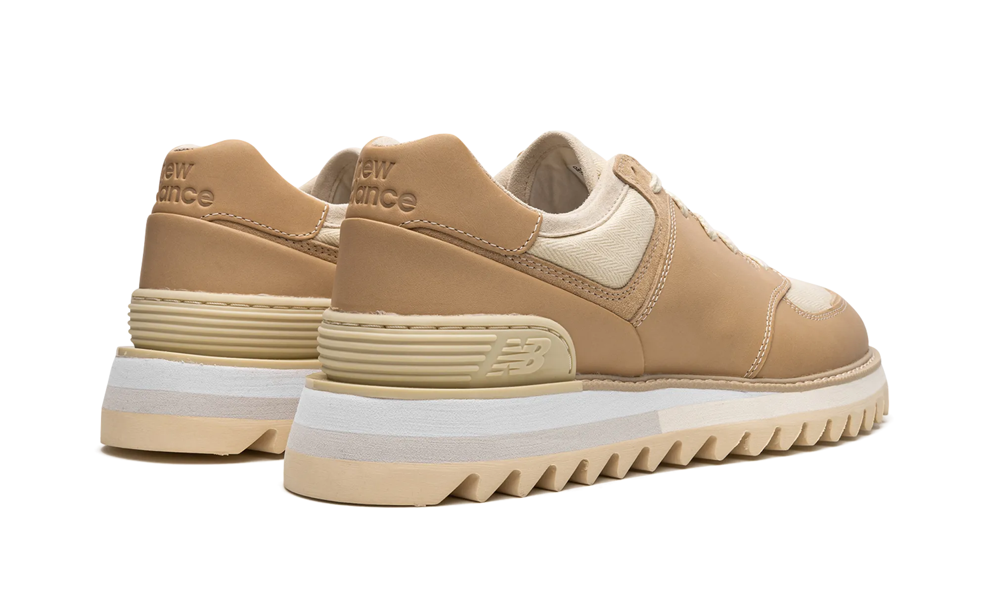 574 "Tokyo Design Studio" Pronation control running in fun runs shoes