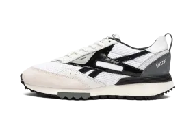 LX 2200 "Beige" Impact Cushioning lifestyle