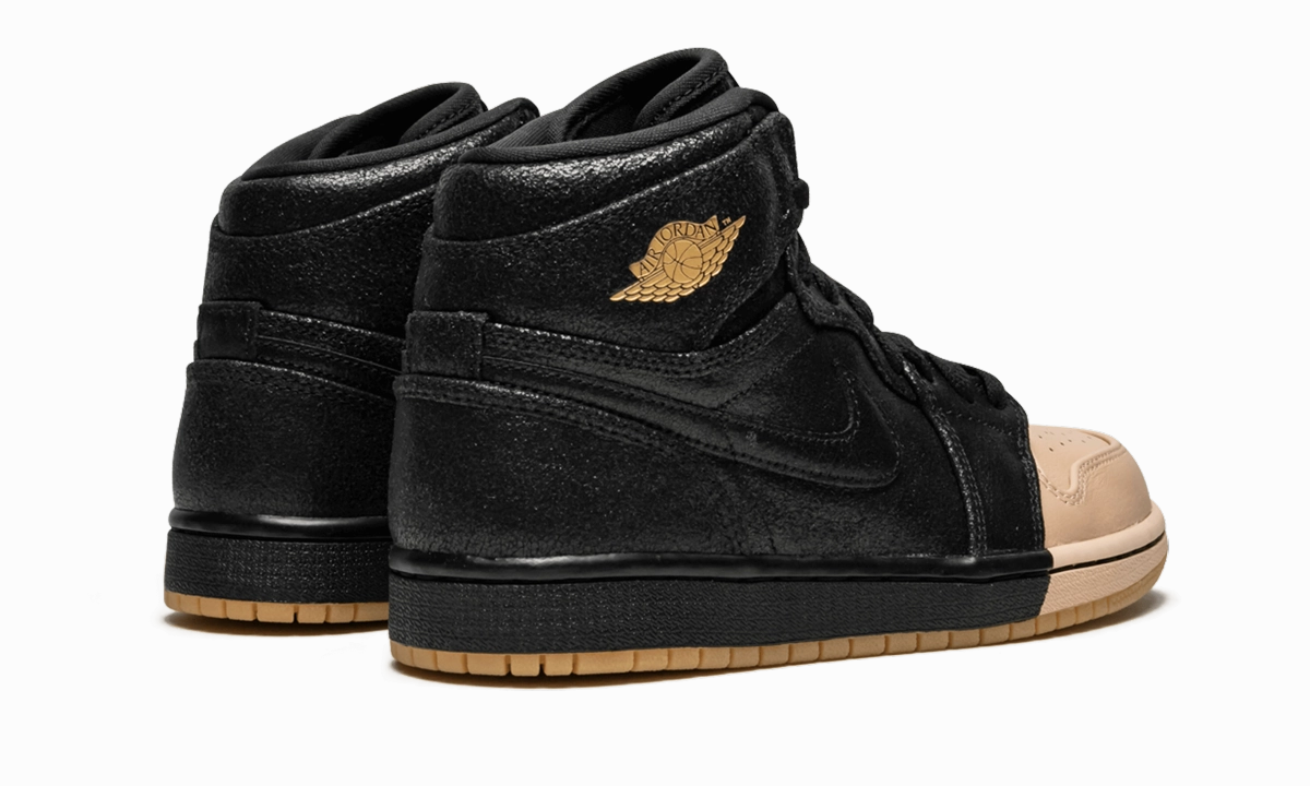 AIR JORDAN 1 RETRO HIGH PREMIUM WMNS Effortless Style Soft Support