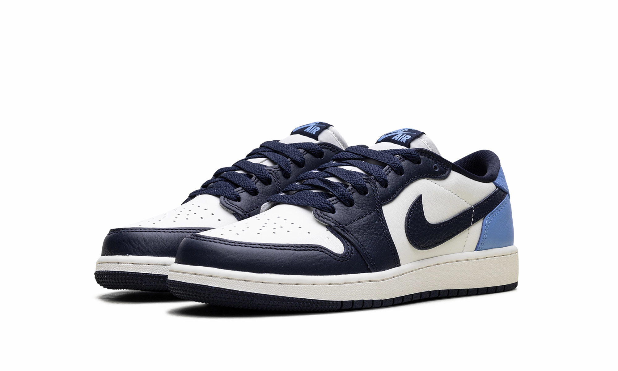 Fresh Look Casual arch Air Jordan 1 Low GS "Obsidian"
