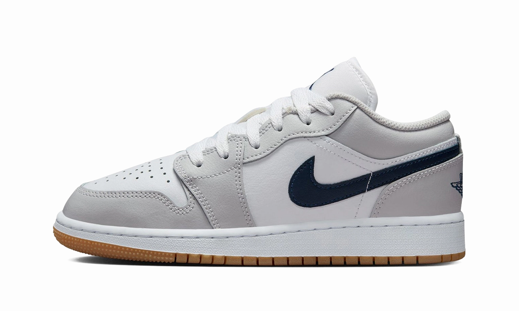 Jordan 1 Low GS "White Neutral Grey Gum Midnight Navy" Relaxed wear