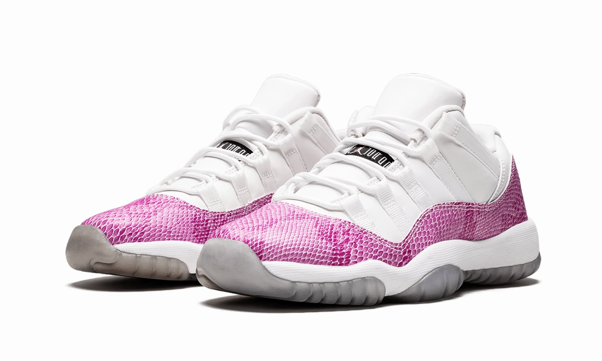 running in a bluff area shoes indoor running footwear Air Jordan 11 Retro Low GS "Snake"