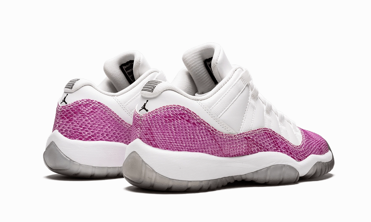 running on mud shoes generic shoes Air Jordan 11 Retro Low GS "Snake"