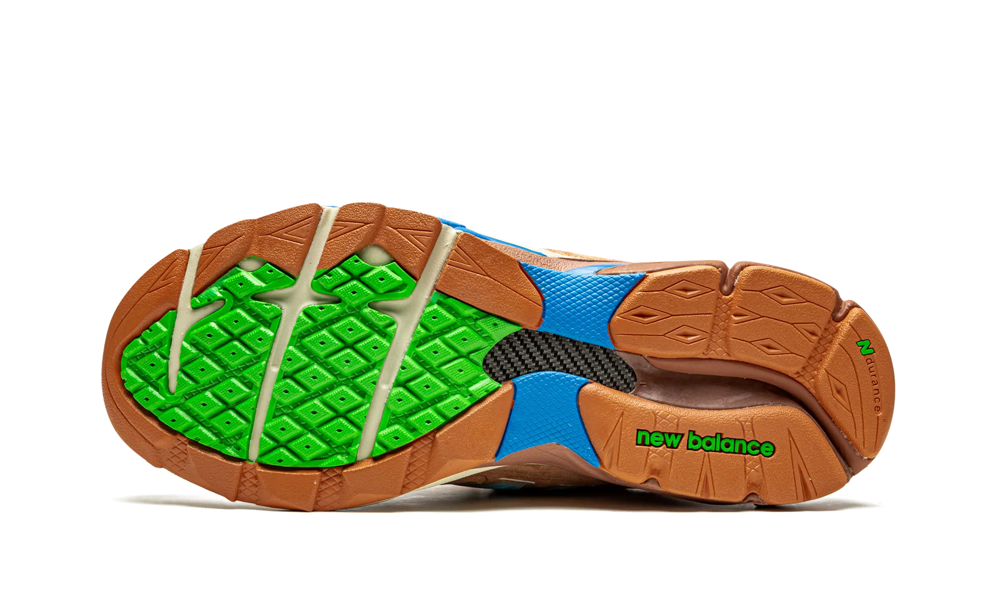 990v3 "Joe Freshgoods - Outside Clothes" Marathon running travel - friendly shoe perk