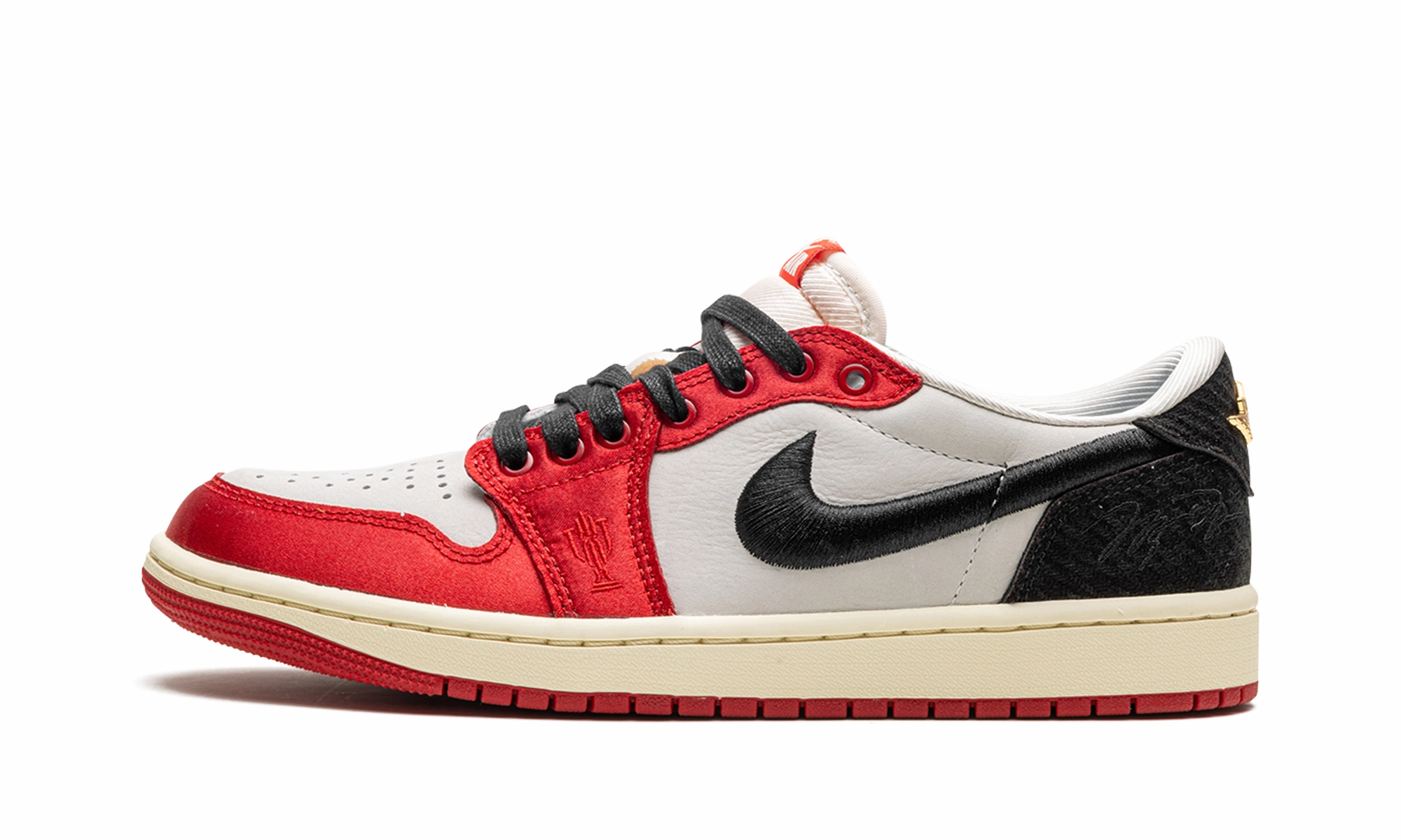 Air Jordan 1 "Trophy Room - Away" Athletic Fit Pace Drive