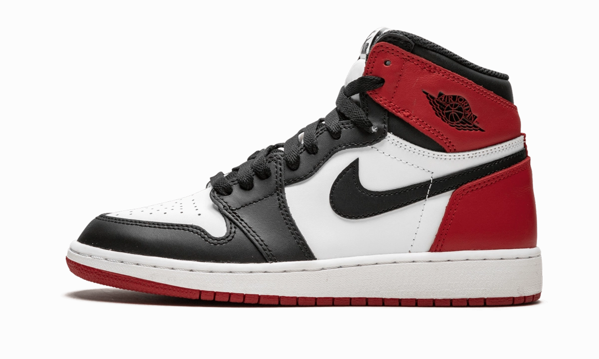 Air Jordan 1 Retro High OG GS "Black Toe 2016" Sleek Wear All-weather sole