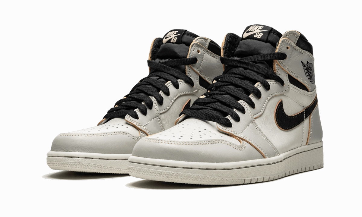 Air Jordan 1 SB Retro High OG "NYC to Paris" Total Fit Boost Step