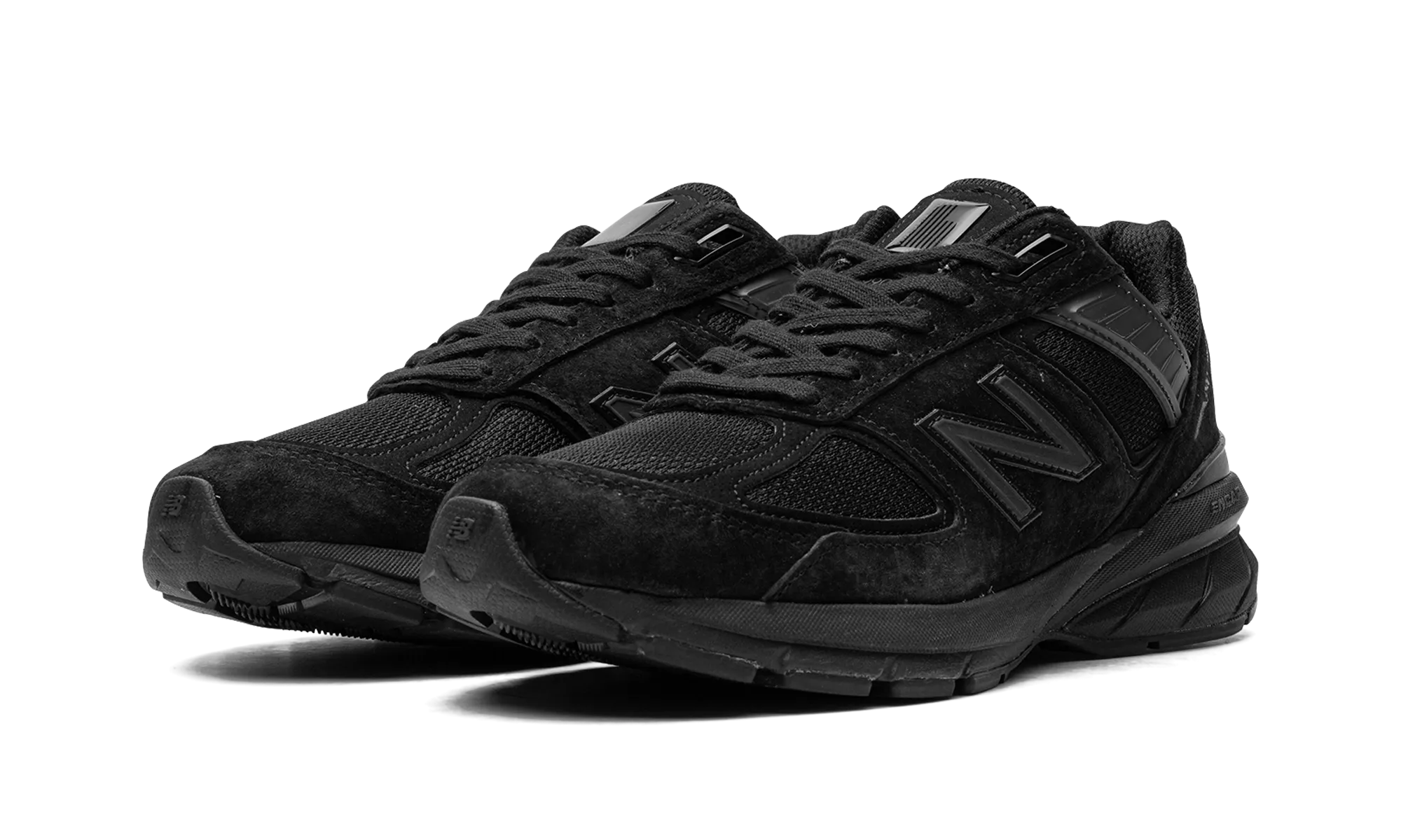 Premium Cushion 990v5 "Made in USA Triple Black"