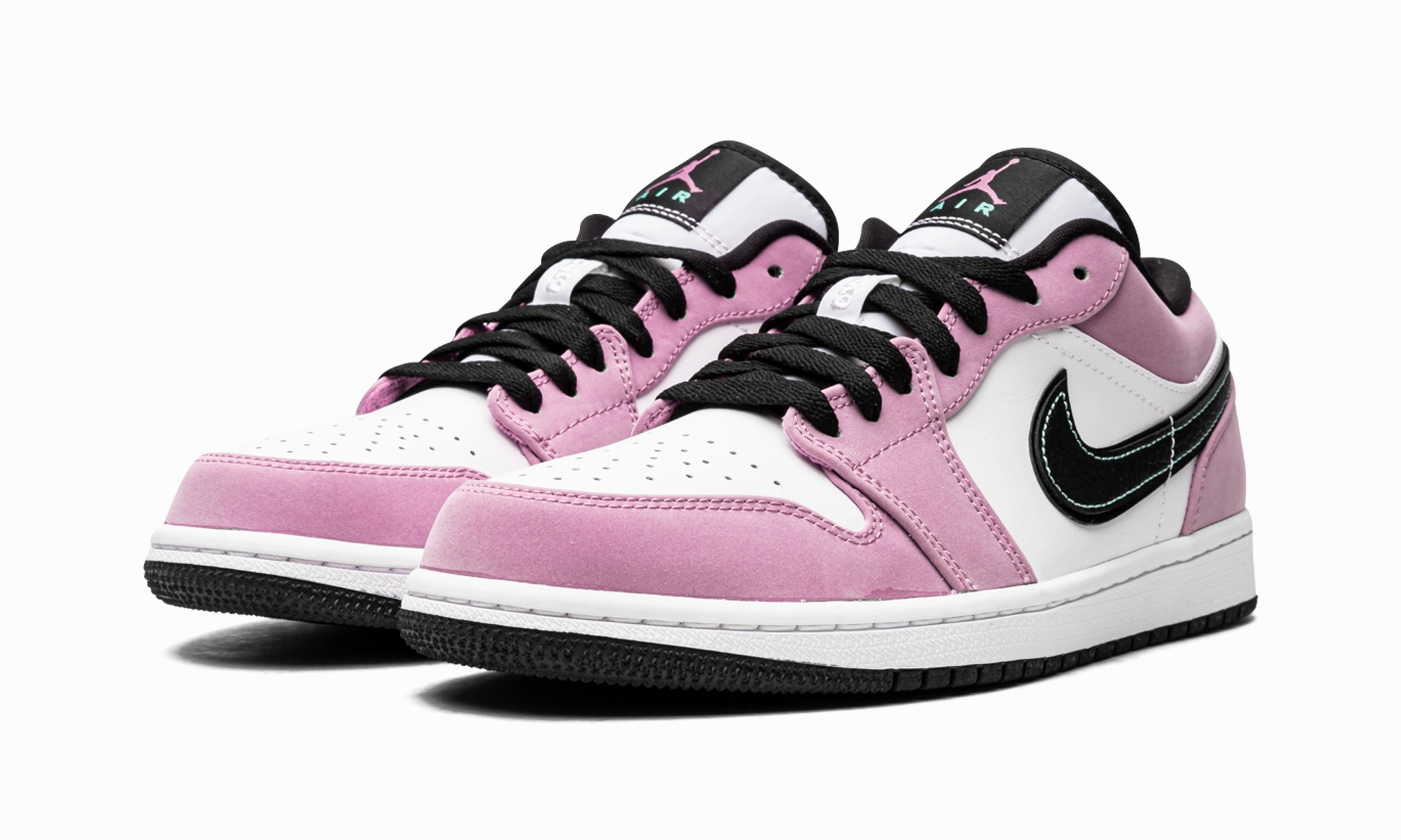 Travel Fit Air Jordan 1 Low SE "Violet Shock"