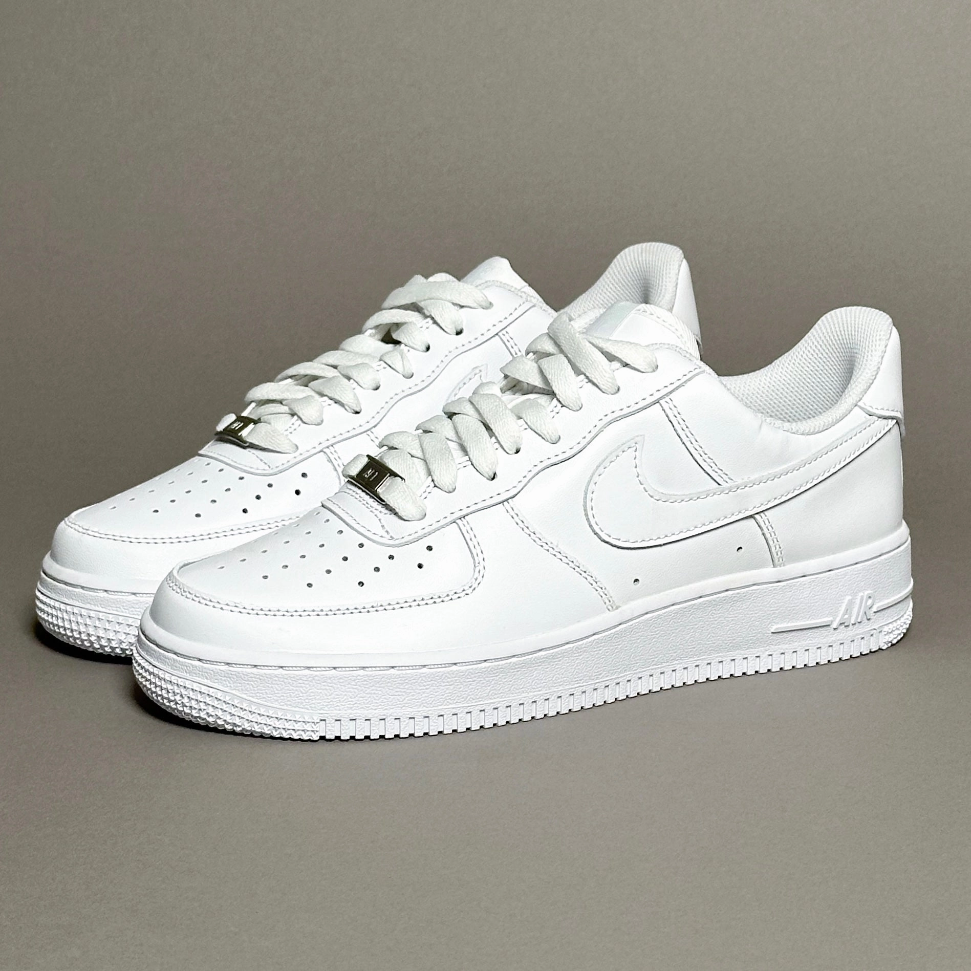 style - specific shoes Nike Air Force 1 White Low