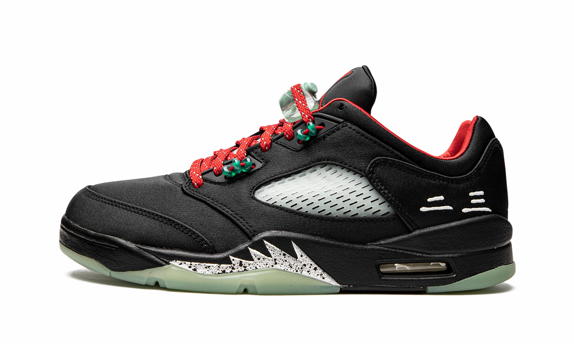 banked track running option Multi - surface Air Jordan 5 Low "Clot"