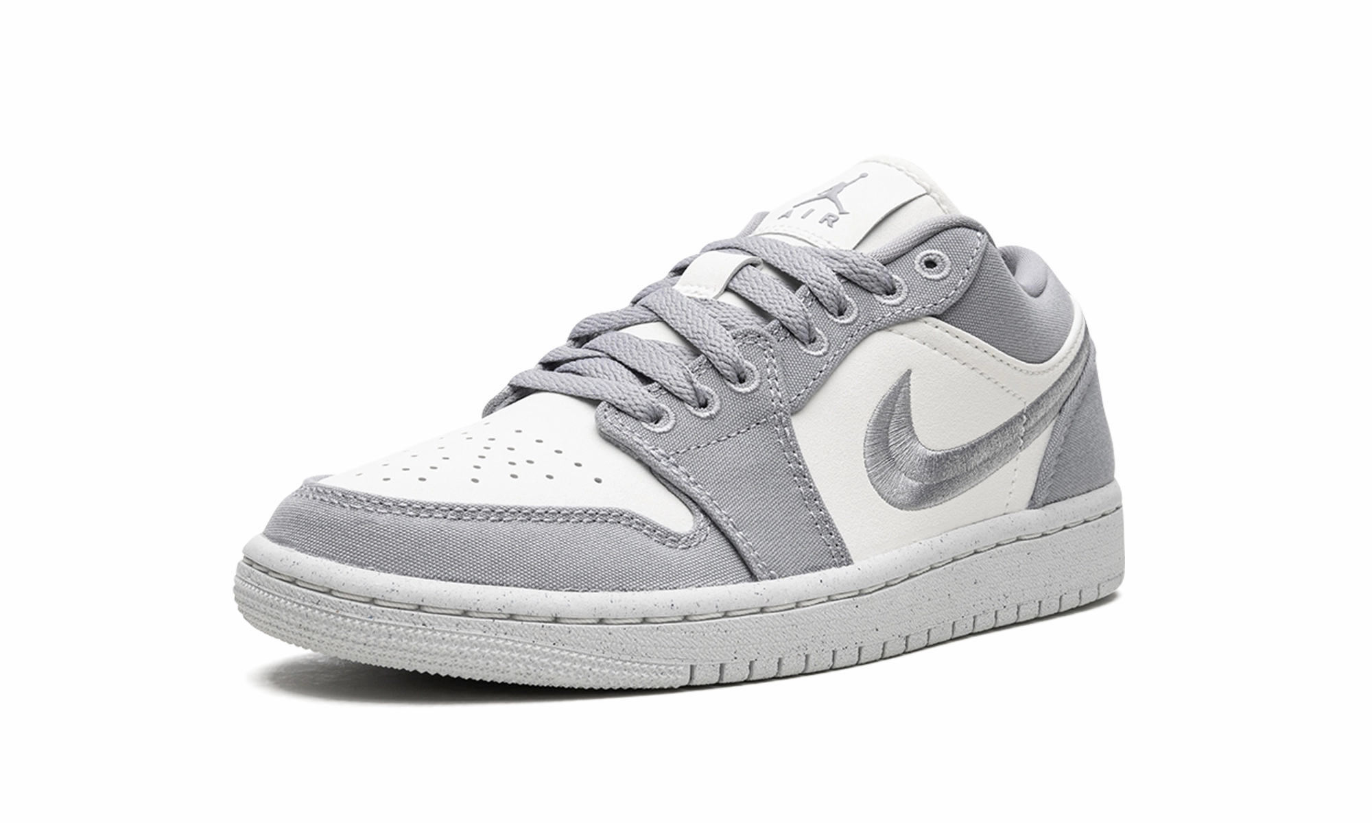 Iconic silhouette AIR JORDAN 1 LO SE WMNS "Light Steel Grey"