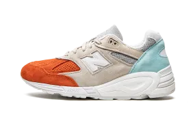 990 v2 "Kith Cyclades" reflective - details - safety shoes Style - savvy