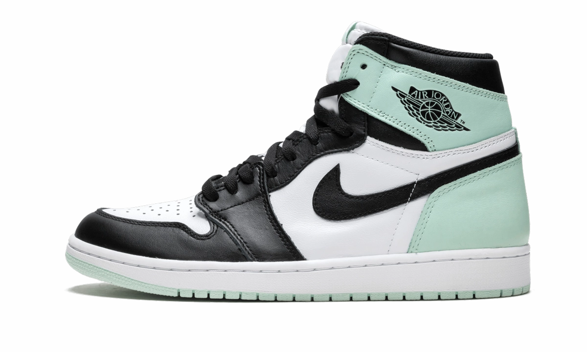 Basic Style Fitness Performance Air Jordan 1 Retro High OG NRG "Igloo"
