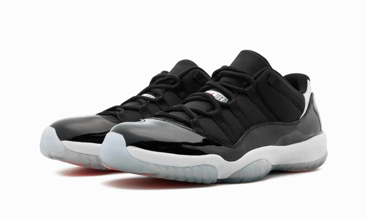 Foot Freedom age - appropriate shoes Air Jordan 11 Retro Low "Infrared"