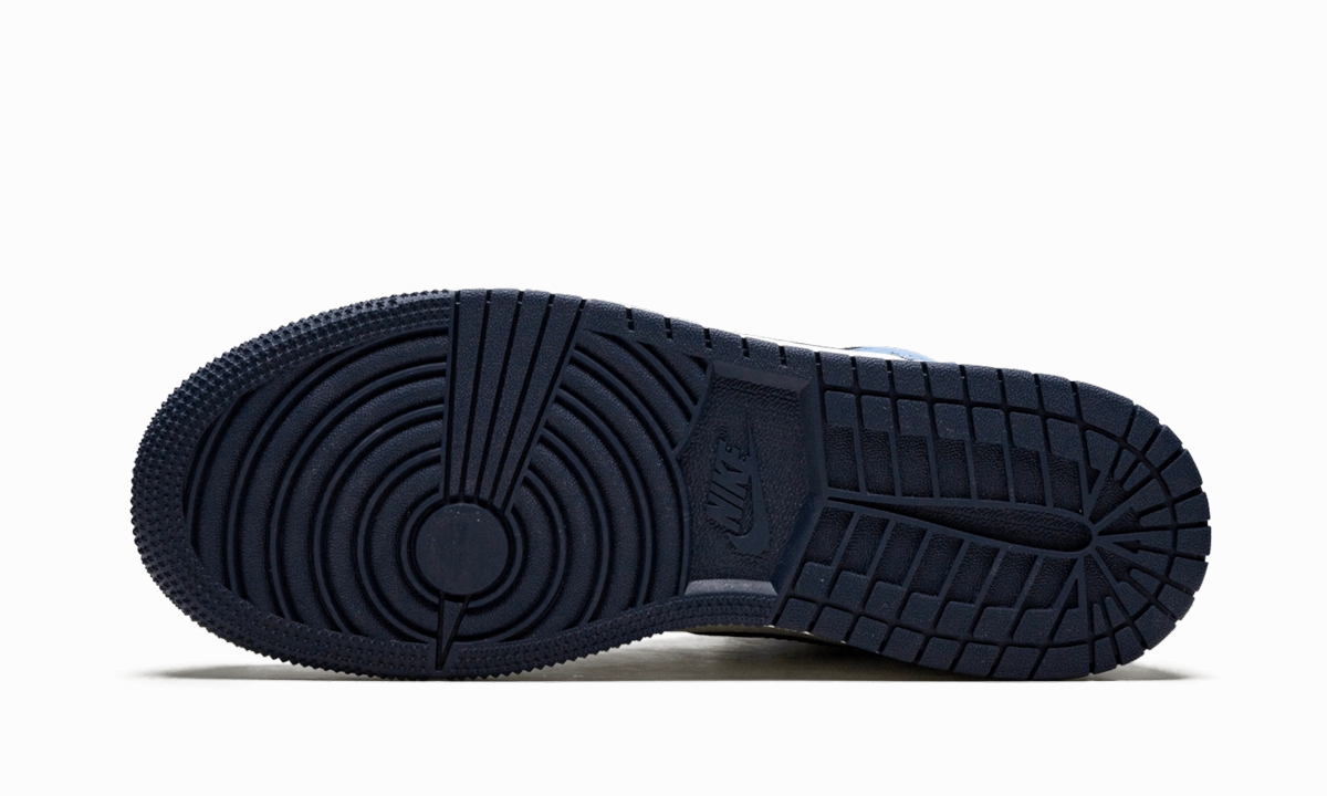 Air Jordan 1 Retro High OG GS "Obsidian/University Blue" Non Slip Heel Balance