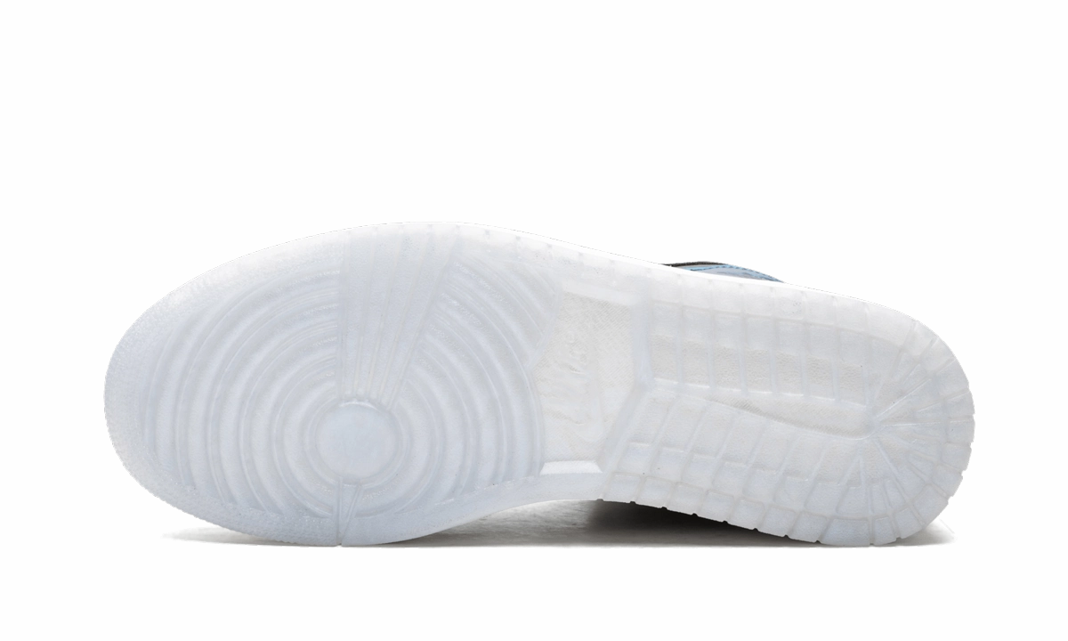 AIR JORDAN 1 MID WMNS "Iridescent" Sculpted Design Superior Cushioning