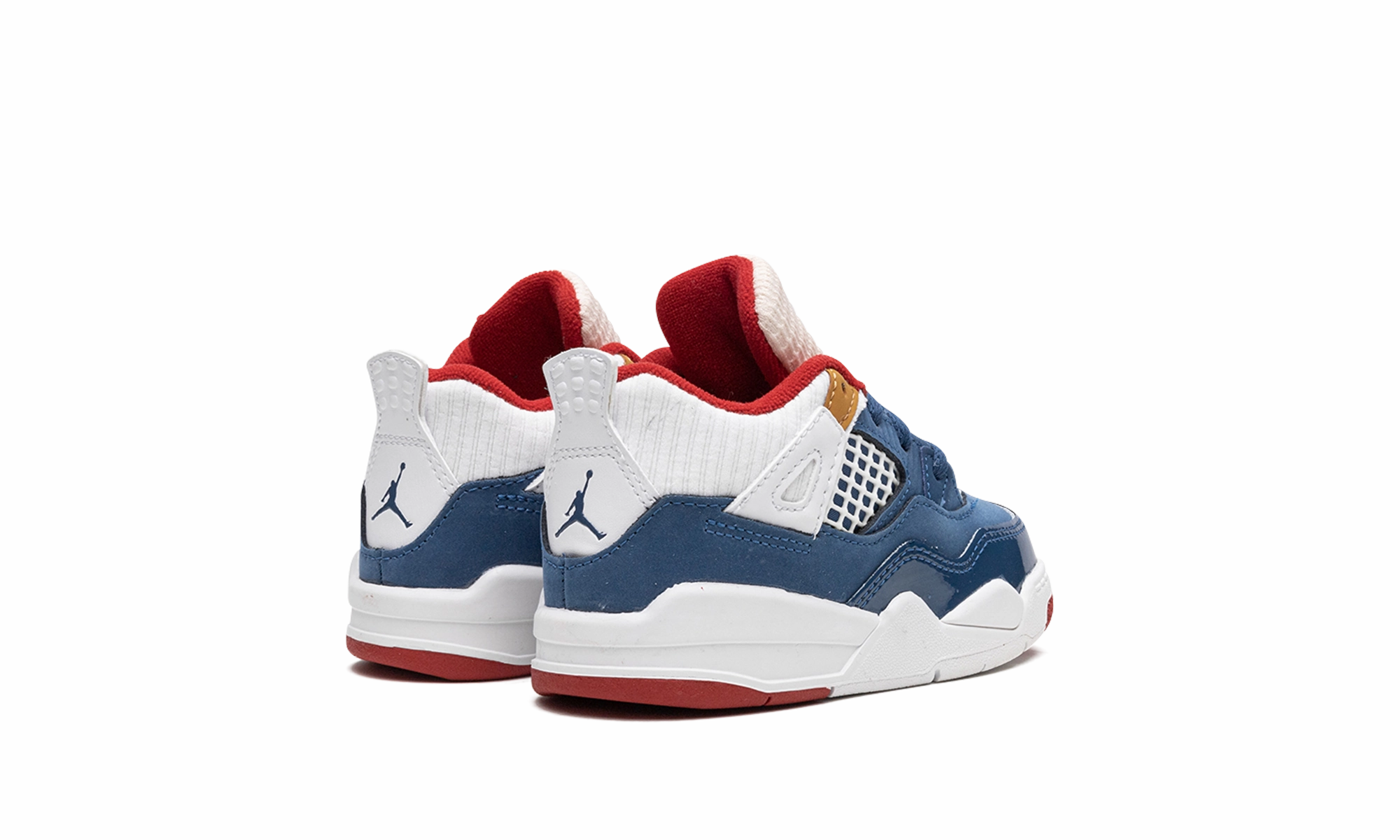 Sporty Vibe Essential Fit Air Jordan 4 TD "Messy Room"