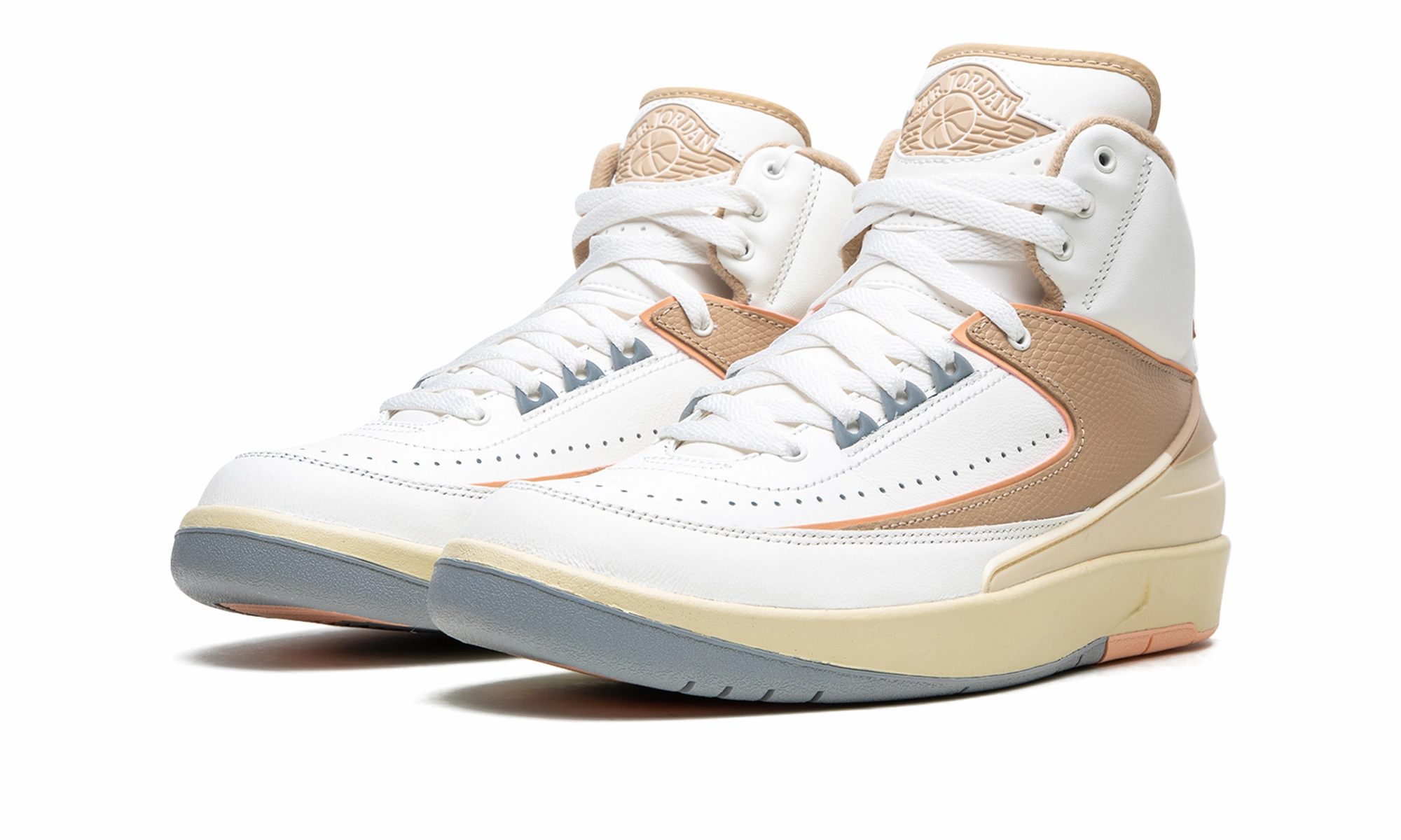 Travel Style Refined chic Jordan 2 Retro WMNS "Craft Sunset Haze"