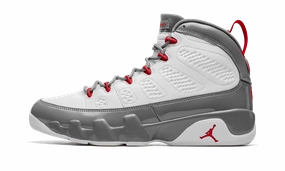 Air Jordan 9 "Fire Red" dirt running Everyday Activity