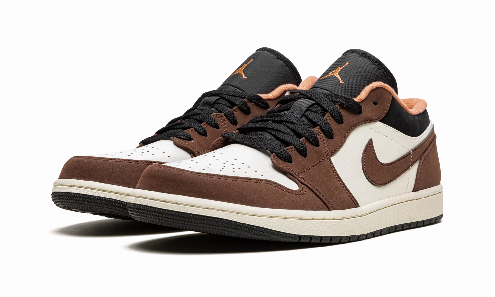 Air Jordan 1 Low "Mocha" All-around ease