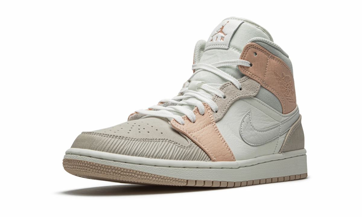 Cushioned look Adaptive piece Air Jordan 1 Mid "Milan"