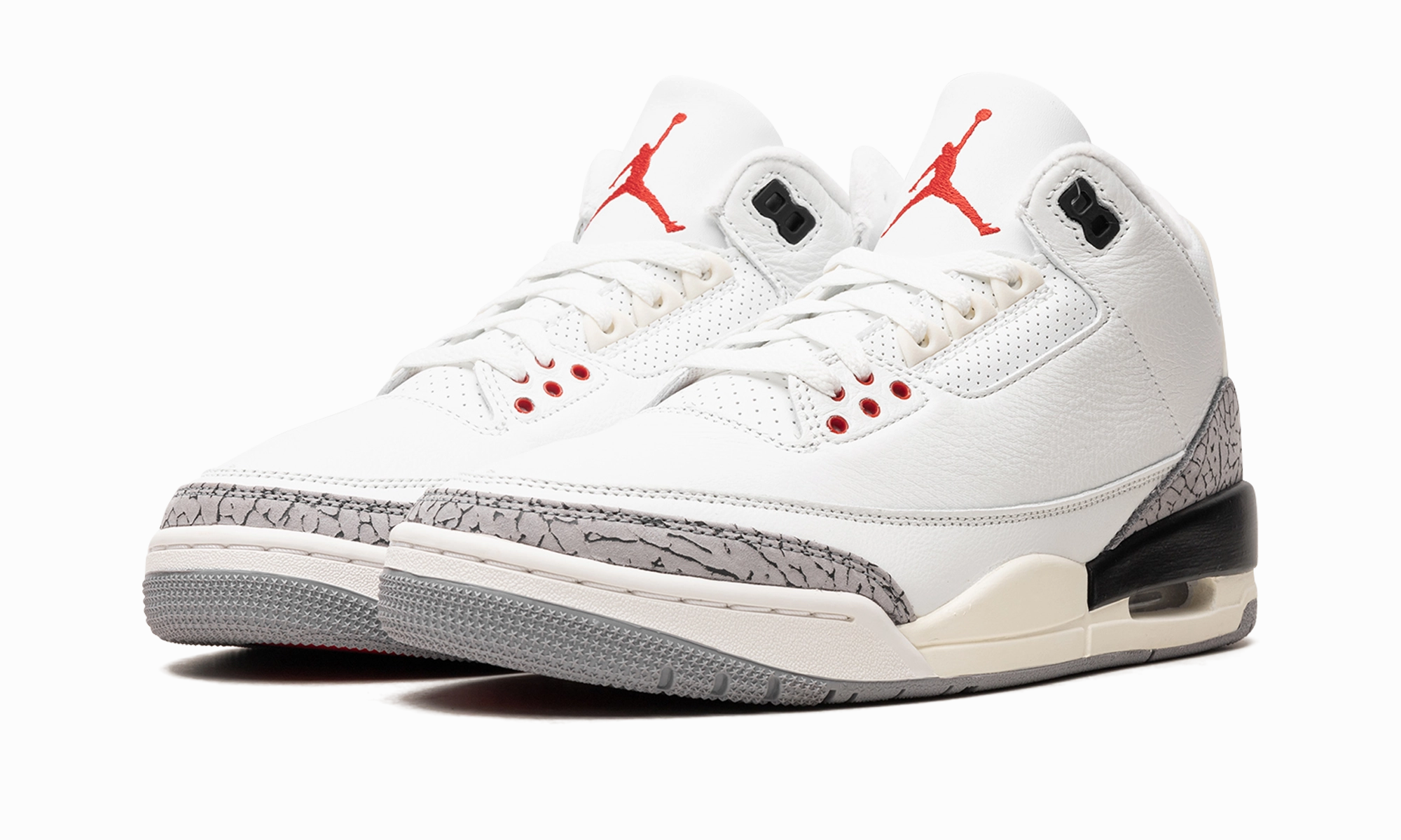 Air Jordan 3 "White Cement Reimagined 2023" Trend-setting arch