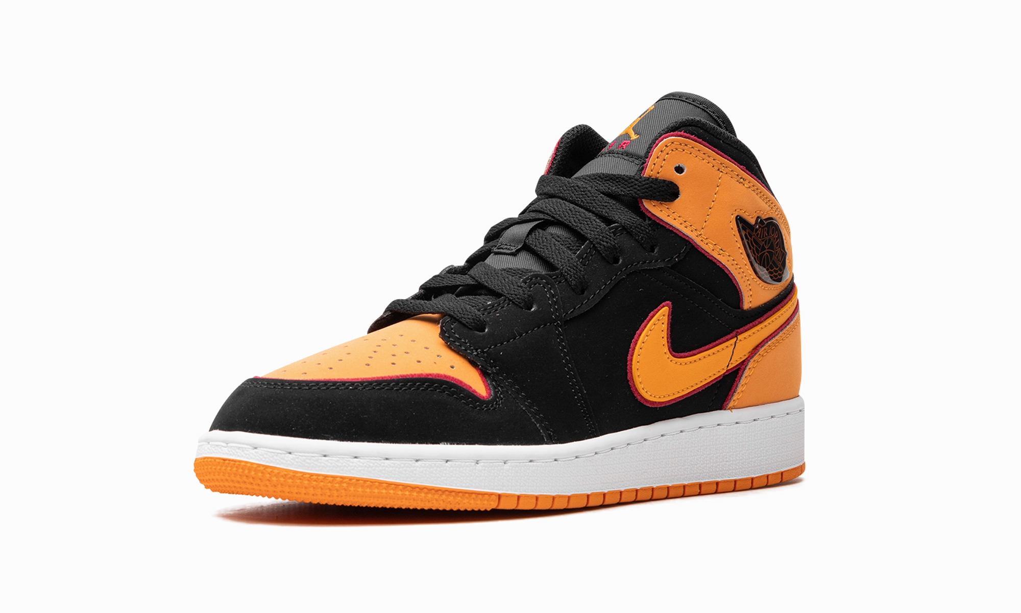 All-purpose fit Air Jordan 1 Mid GS "Vivid Orange"