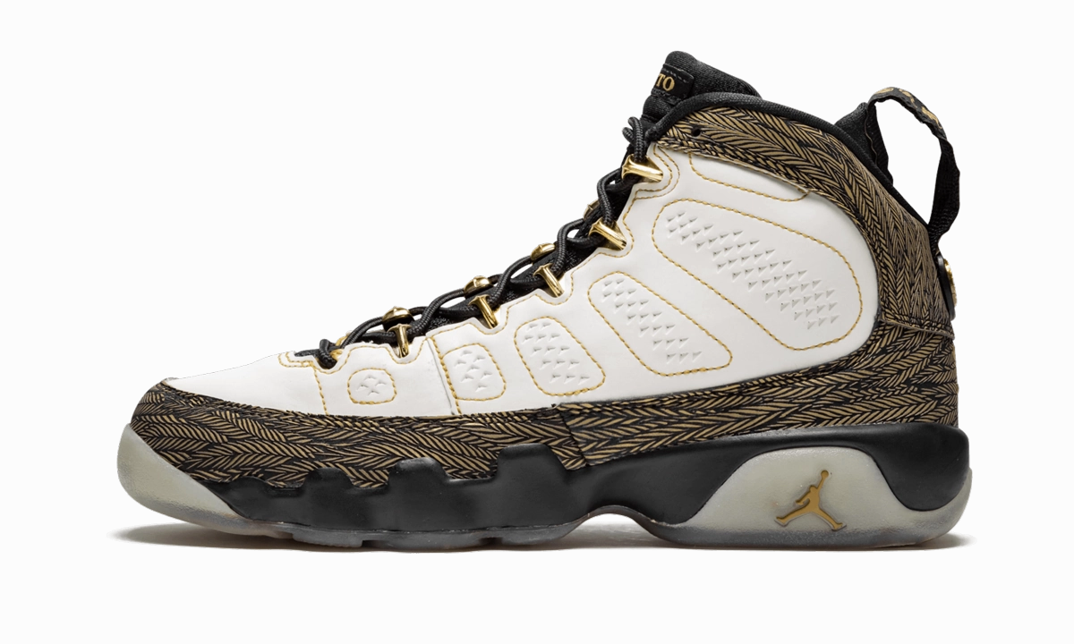 amateur runner's shoe choice speed - optimized shoes Air Jordan 9 Retro GS "Doernbecher"
