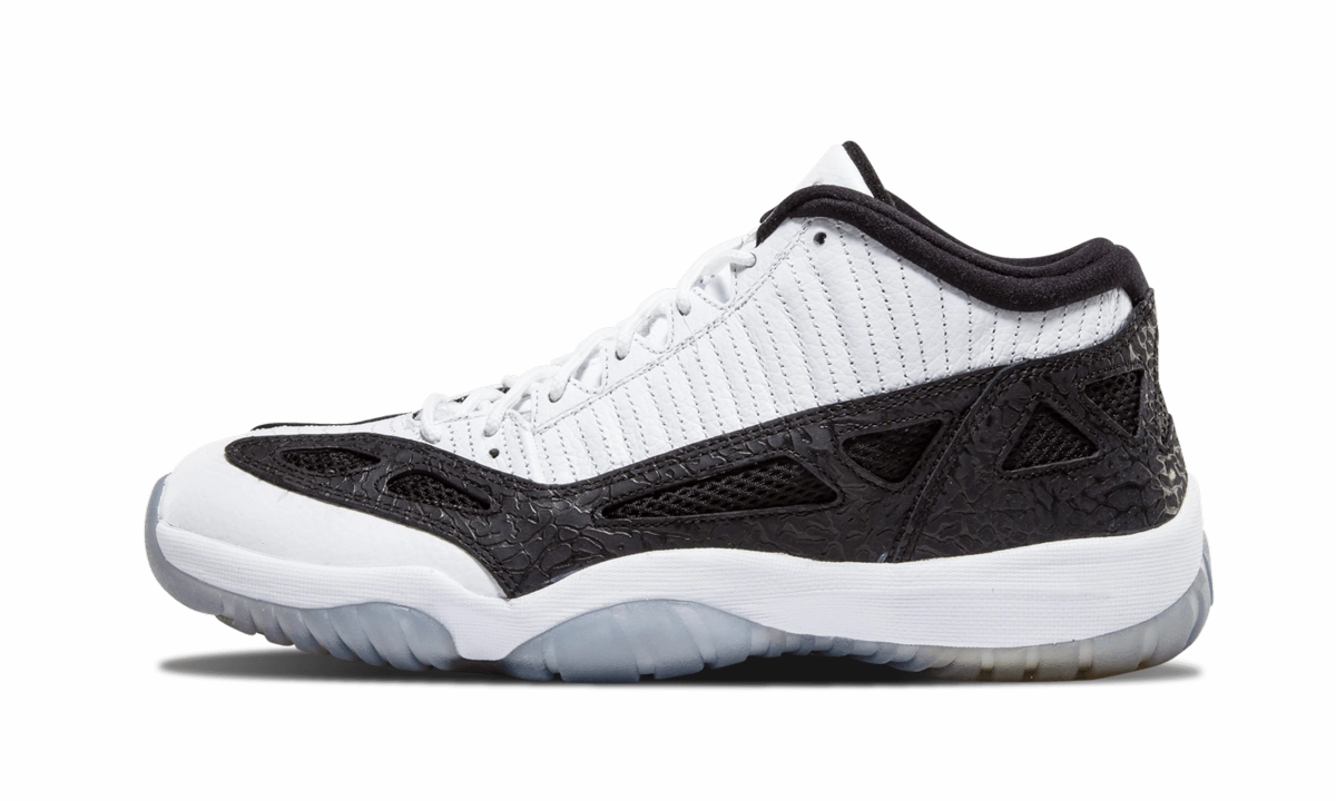 half - size Outdoor sports shoes Air Jordan 11 Retro Low