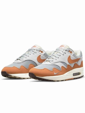 multi - layer sole shoes anti - odor running shoes Nike Air Max 1 Patta Waves Monarch [with Bracelet]