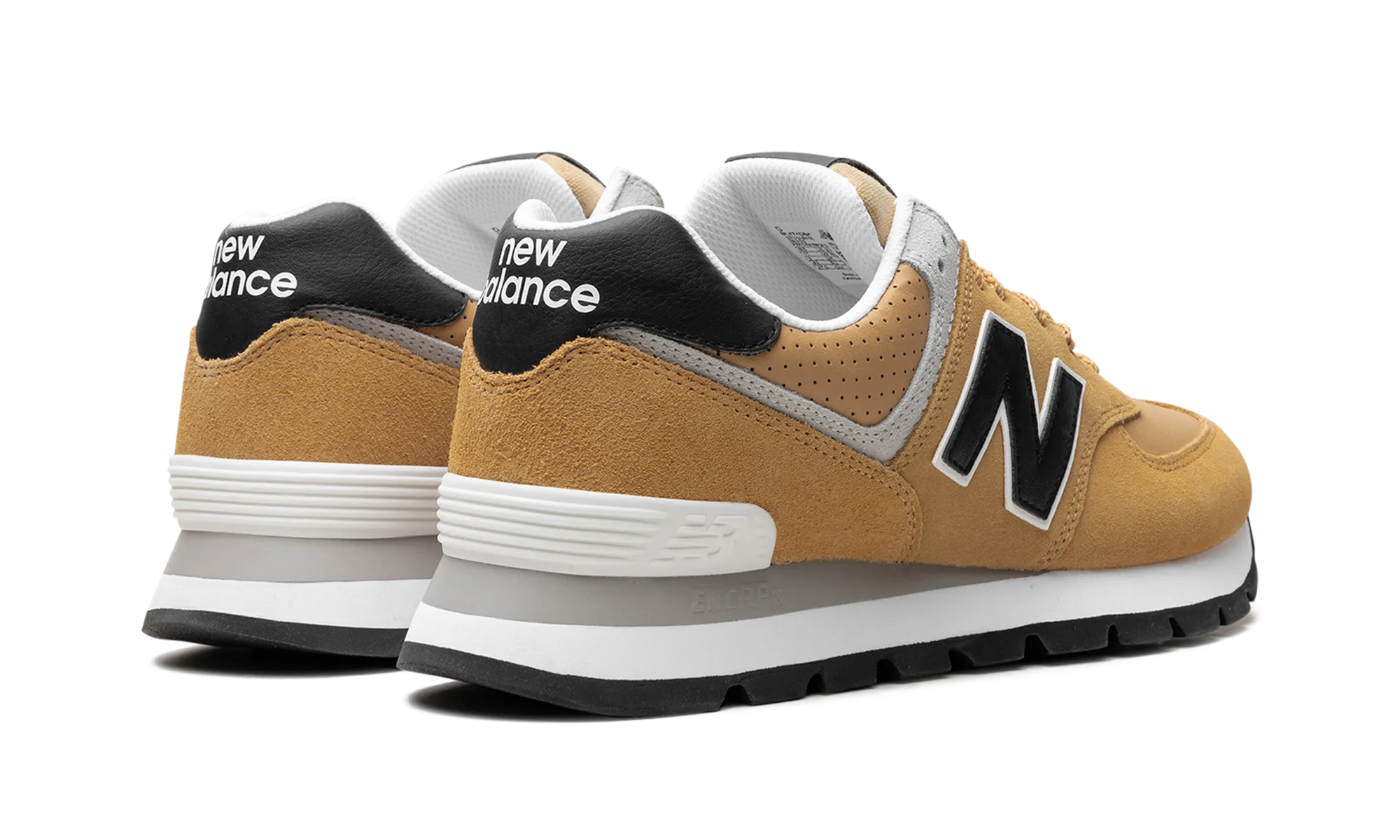 574 Rugged "Beige / Black" indoor running shoe features Ergonomic shoe design