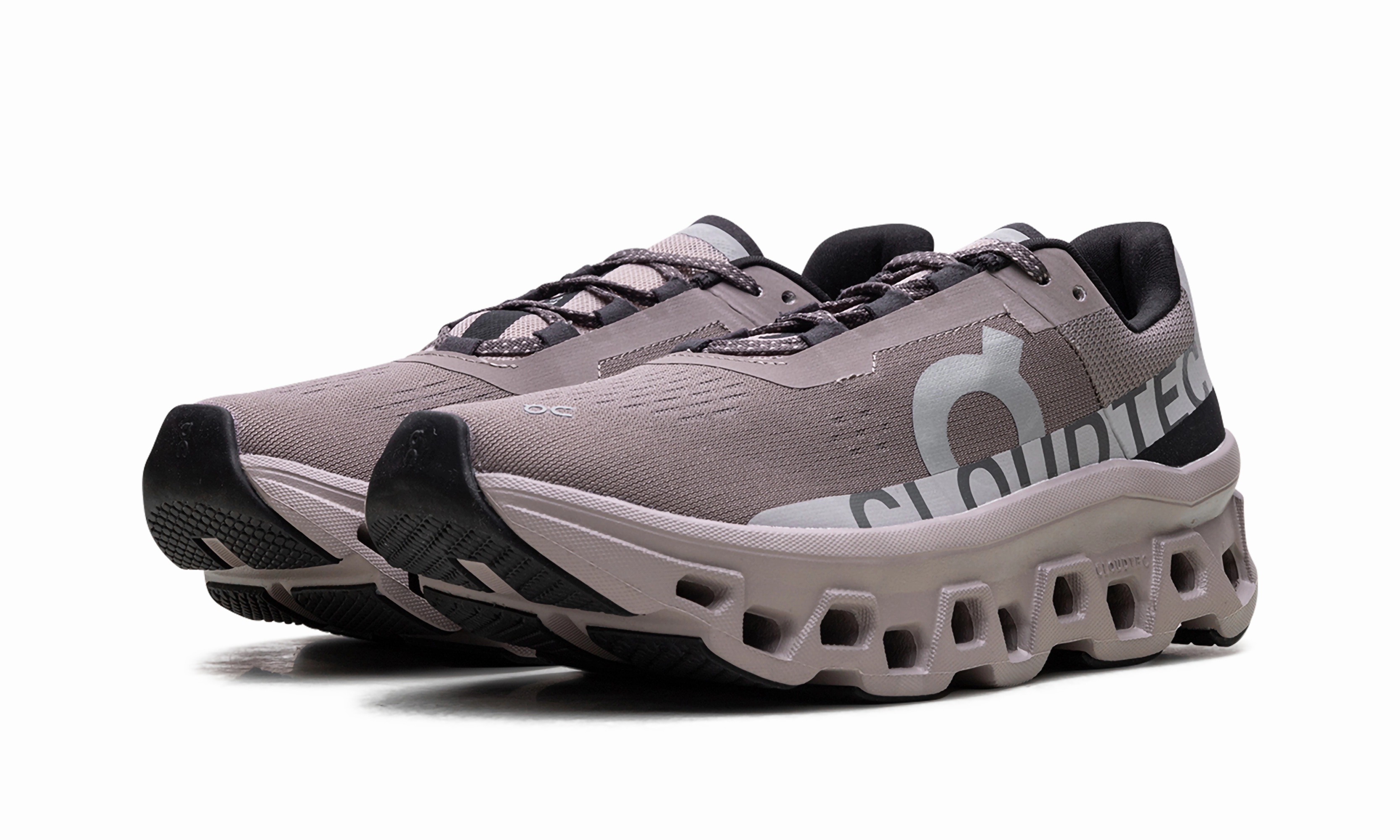 running for exploration Biodegradable Cloud Monster "Brown"