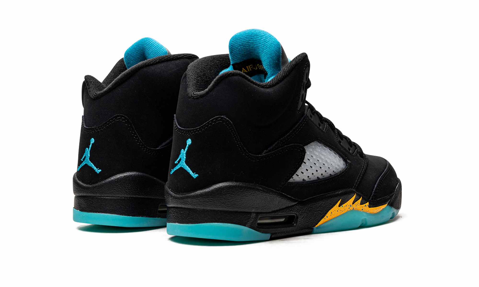 Air Jordan 5 GS "Aqua" recycled - material - feature shoes