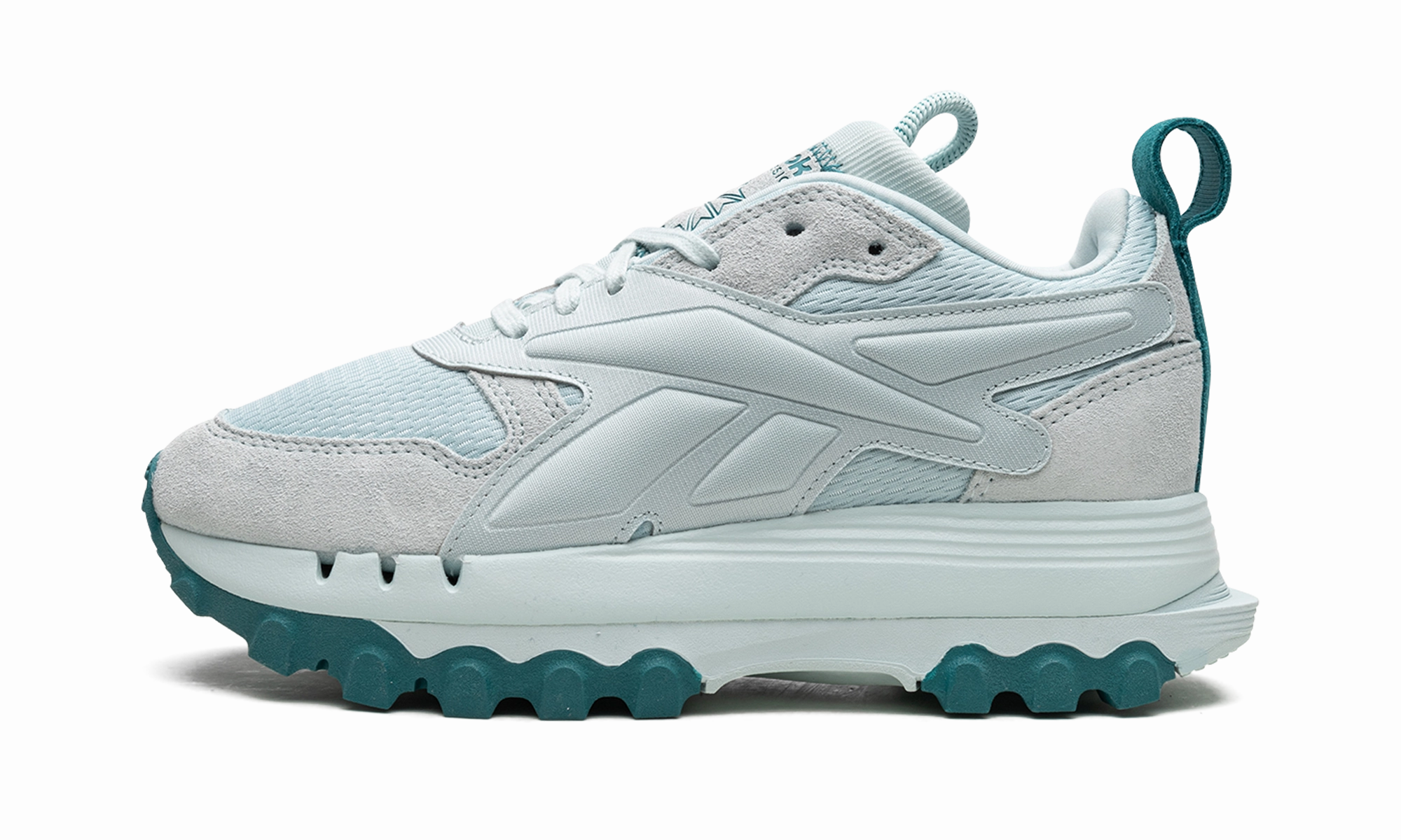 running shoes for amateur female runners plyometric training running shoes Cardi B Classic Leather WMNS "Whisper Blue"