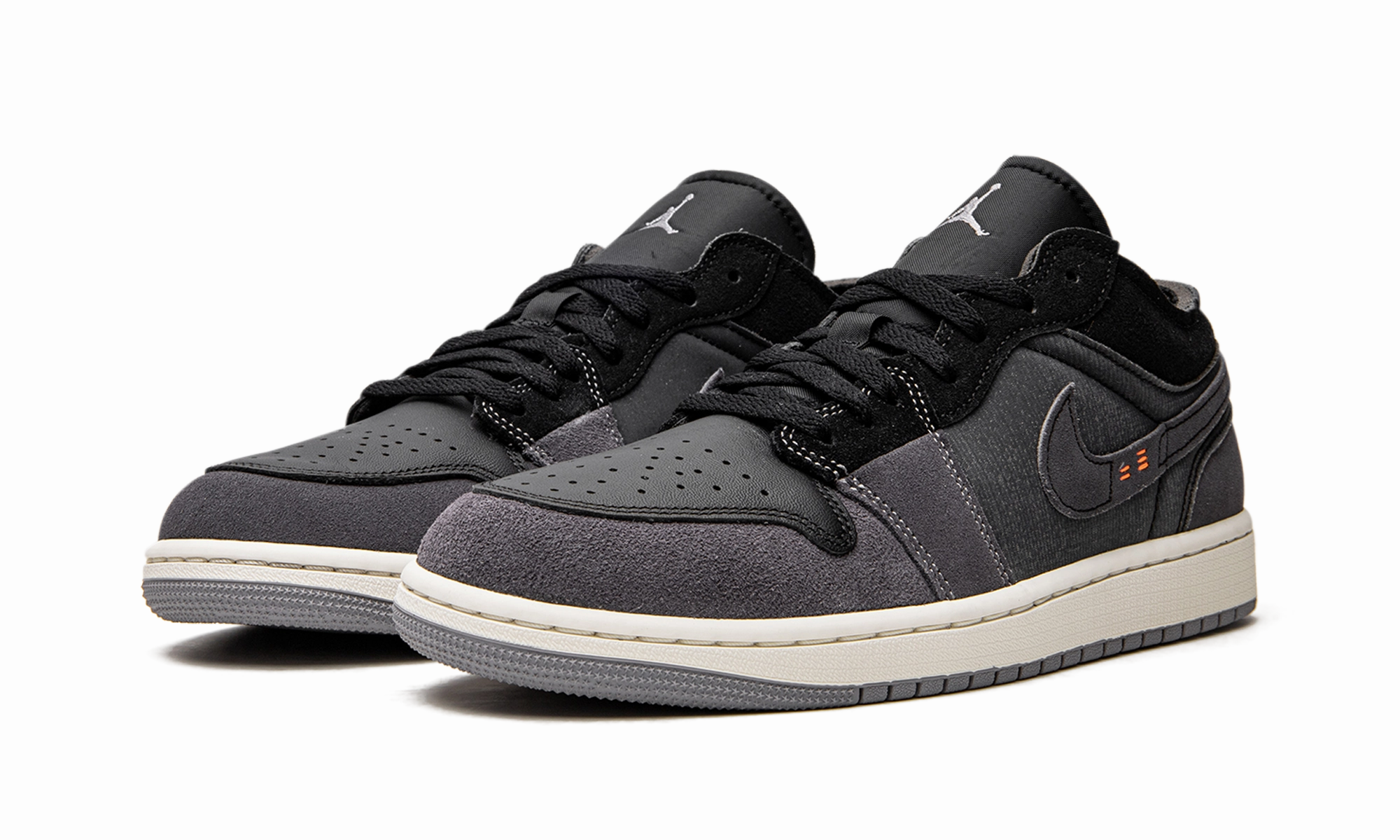 Air Jordan 1 Low SE Craft "Inside Out - Black" Performance Support