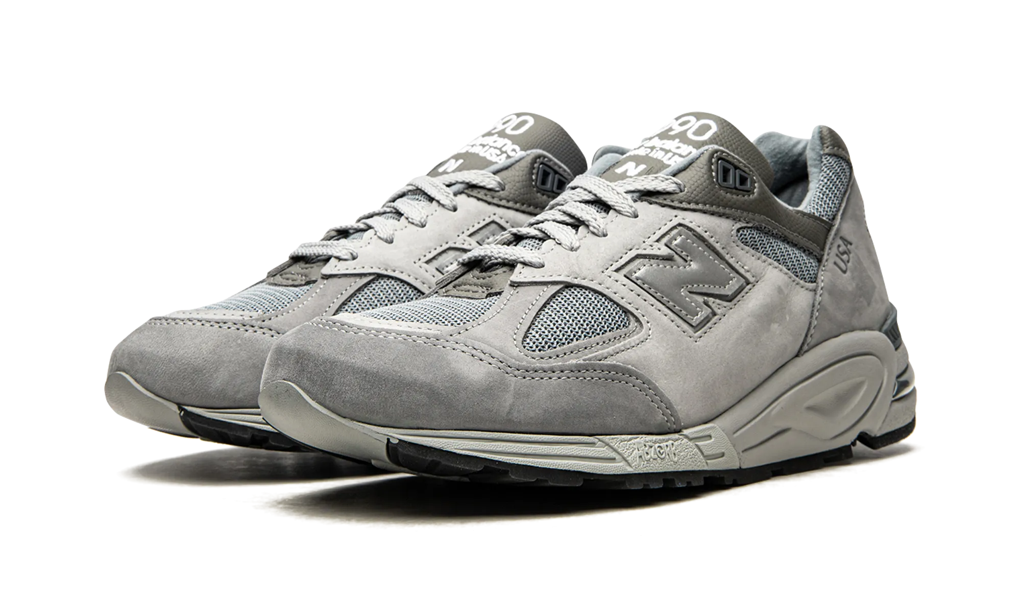 990 V2 "WTAPS - Grey" core training running wear