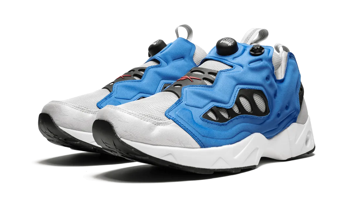 Instapump Fury Road tile - floor shoes Indoor fitness