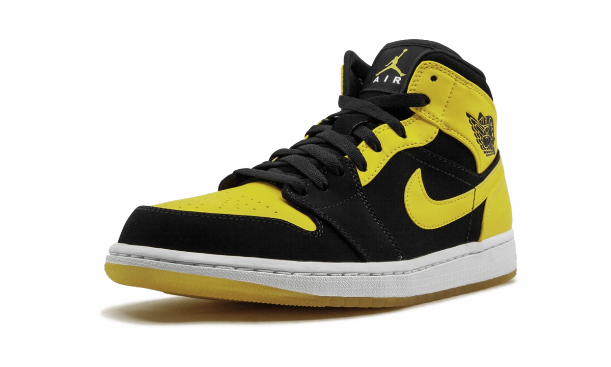 Air Jordan 1 Mid "New Love 2017 Release" Luxe cushioning