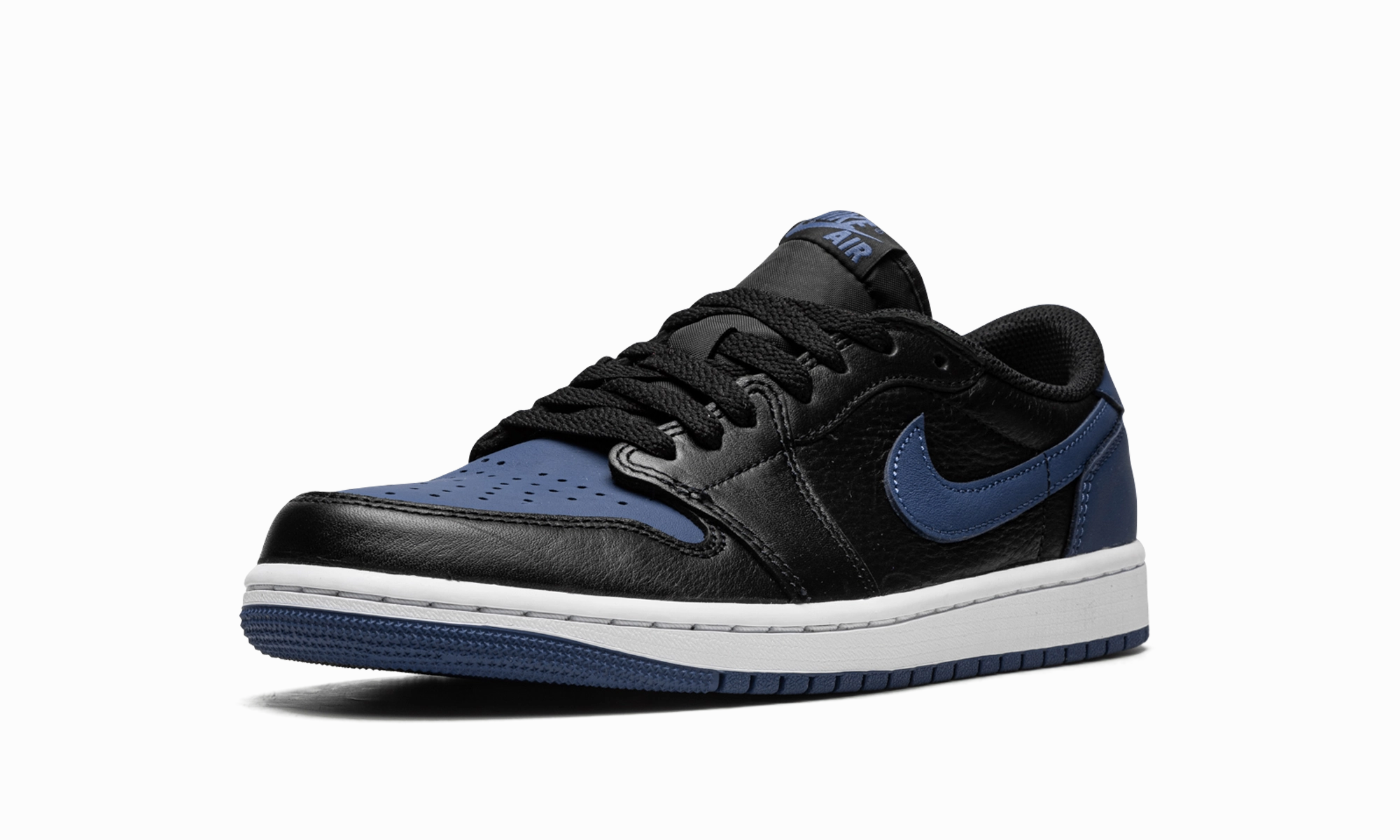 Air Jordan 1 Low OG "Mystic Navy" Outdoor Style Durable piece
