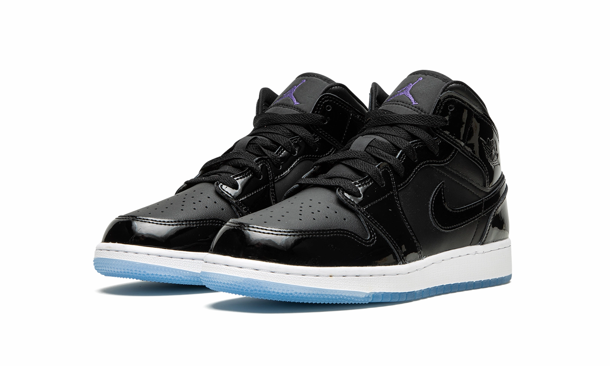 Air Jordan 1 Mid GS "Space Jam" Shock Absorbing Sculpted cushioning