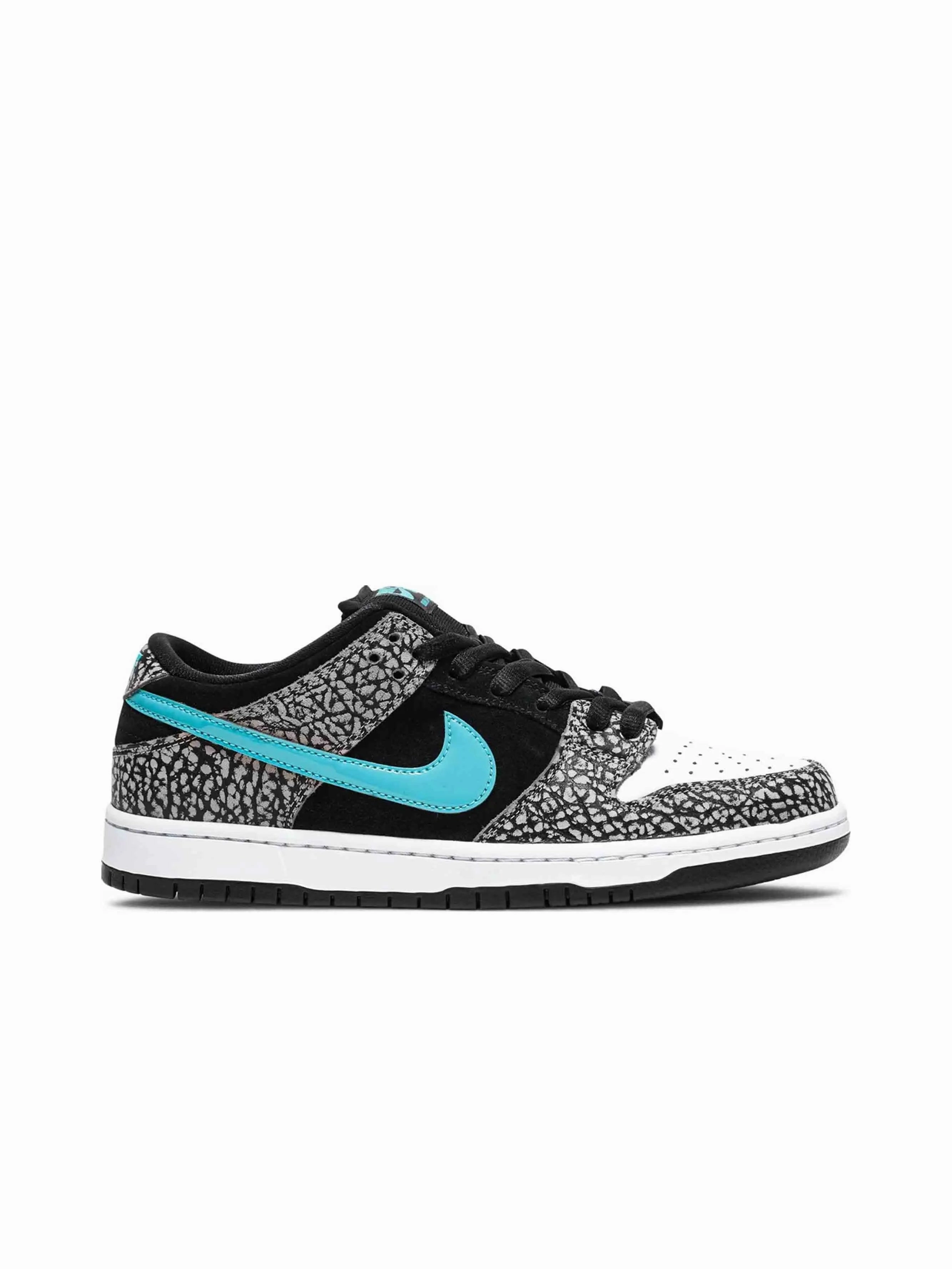 fishing shoes medial support Nike SB Dunk Low atmos Elephant