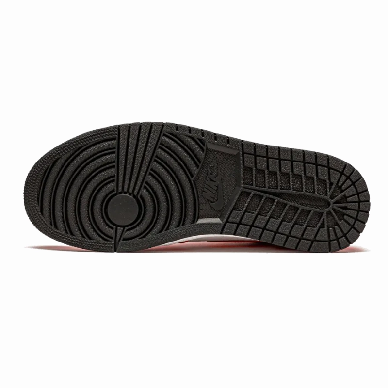 Air Jordan 1 Retro High OG Light Fusion Red running in a mountain range shoes men's running shoes