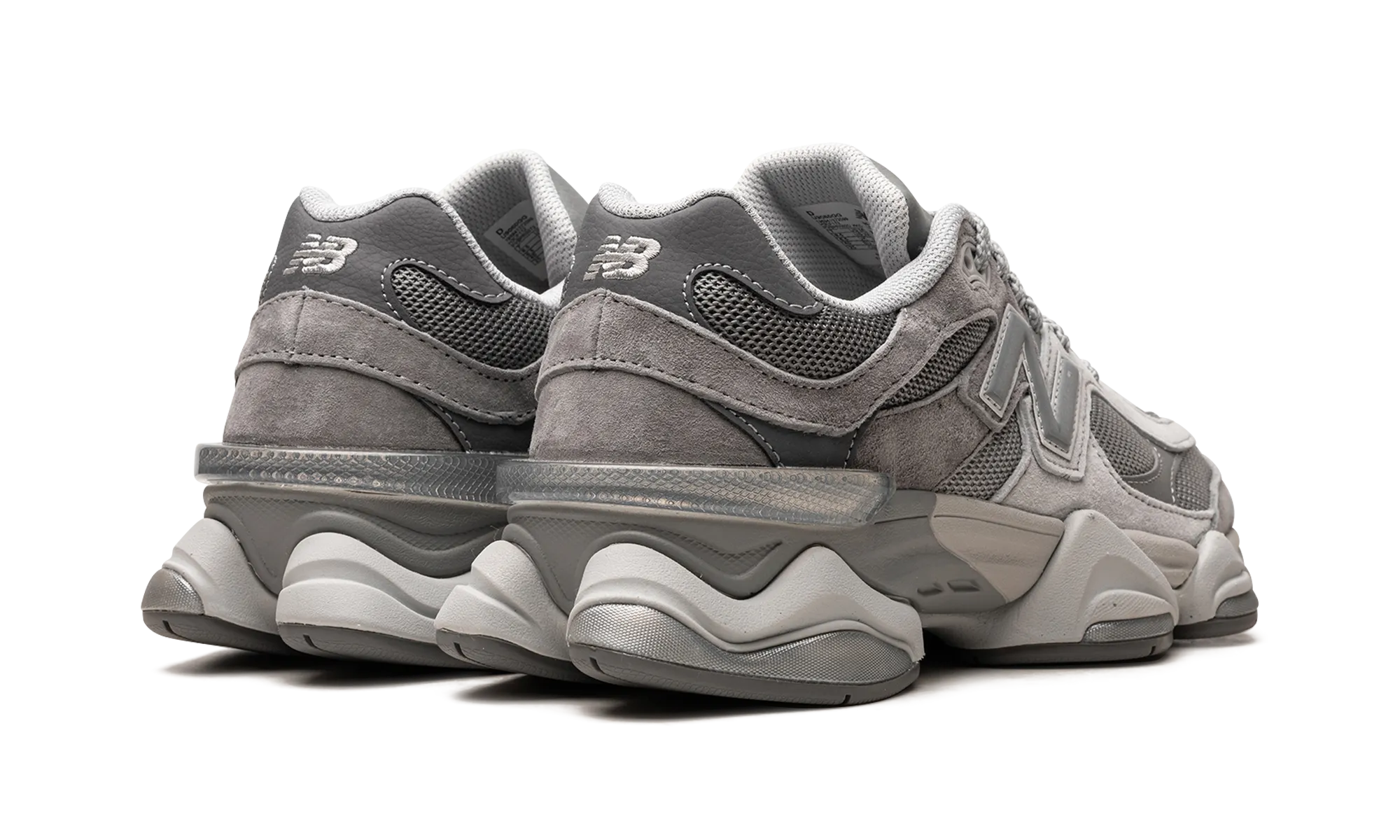 9060 "Shadow Grey" running in a funicular area shoes fall - suitable