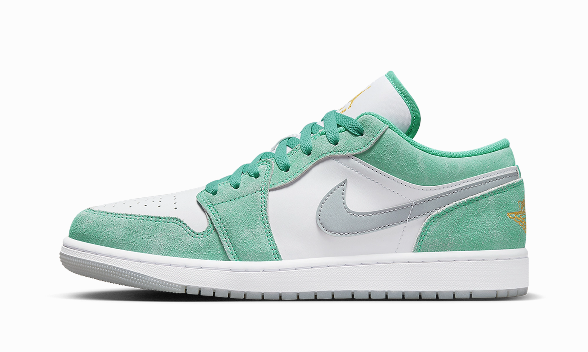 Daily Comfort Footwear Essential Air Jordan 1 Low SE "New Emerald"