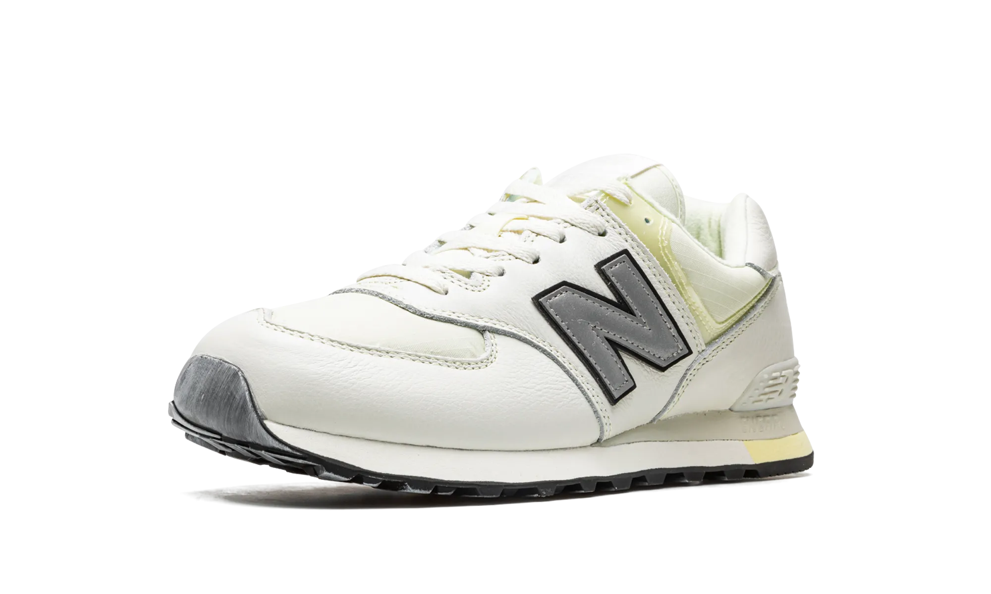 performance - technology 574 "Joe Freshgoods - Conversations Amongst Us"