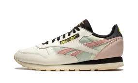 barefoot - style running shoes Classic Leather "Smiley 50th Anniversary"