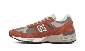 narrow - fit snugness weight - loss running shoe intention 991 "Made In UK - Sequoia"