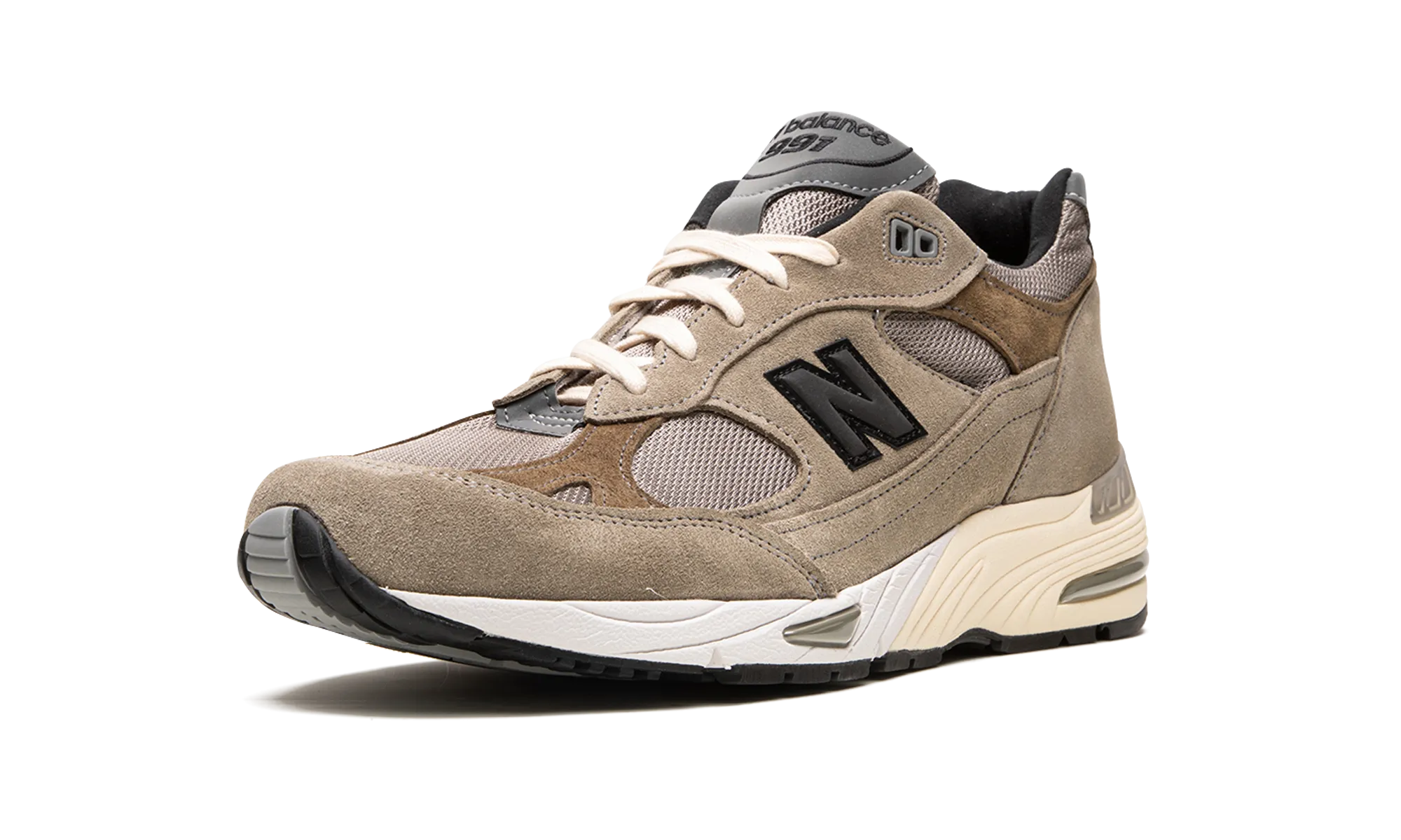 991 "Made in UK - JJJJound - Cobblestone" running for a new experience